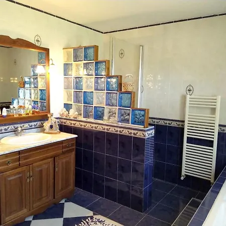 4 Bedrooms Villa With City View Private Pool And Enclosed Garden At Macedo De Cavaleiros ヴィラ マセド・デ・カヴァレイロス