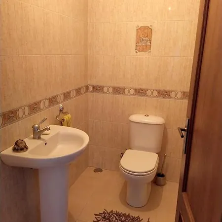 4 Bedrooms Villa With City View Private Pool And Enclosed Garden At Macedo De Cavaleiros * マセド・デ・カヴァレイロス