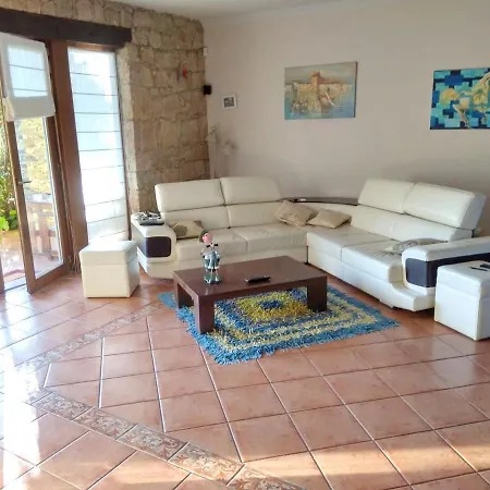 ヴィラ 4 Bedrooms Villa With City View Private Pool And Enclosed Garden At Macedo De Cavaleiros *